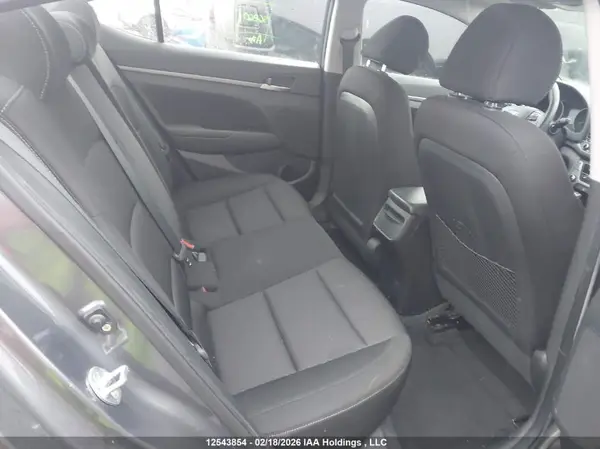 KMHD84LF1JU661320 2018 HYUNDAI ELANTRA - Image 8