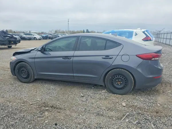 KMHD84LF1JU667618 2018 HYUNDAI ELANTRA - Image 2
