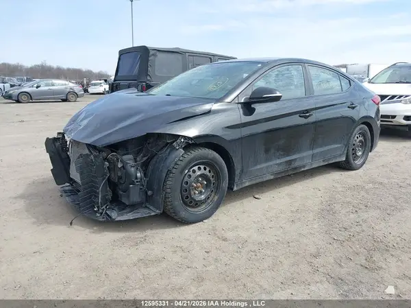 KMHD84LF1JU668770 2018 HYUNDAI ELANTRA - Image 2