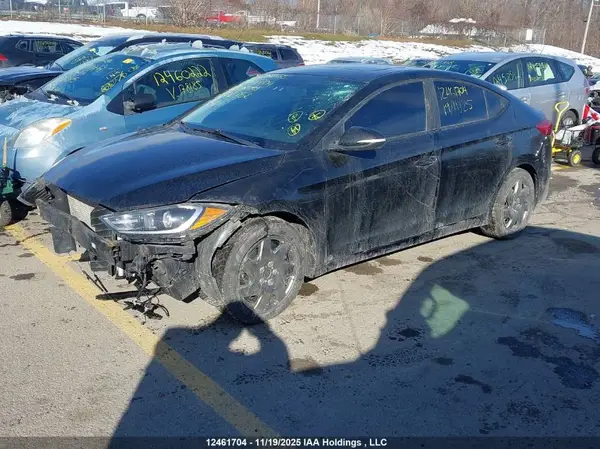 KMHD84LF1JU672852 2018 HYUNDAI ELANTRA - Image 2