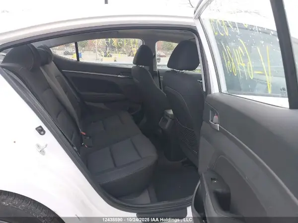 KMHD84LF1JU674861 2018 HYUNDAI ELANTRA - Image 8