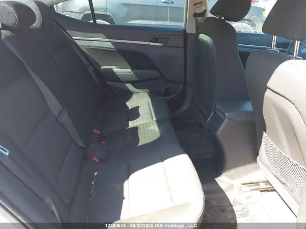 KMHD84LF1JU674973 2018 HYUNDAI ELANTRA - Image 8