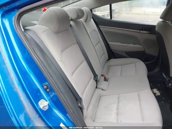 KMHD84LF1JU677906 2018 HYUNDAI ELANTRA - Image 8