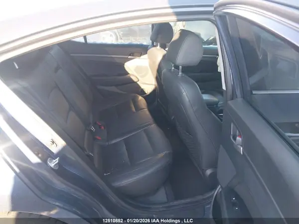 KMHD84LF1JU684290 2018 HYUNDAI ELANTRA - Image 8