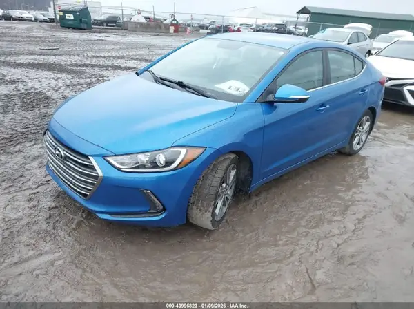 KMHD84LF1JU698254 2018 HYUNDAI ELANTRA - Image 2