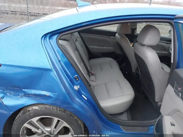 KMHD84LF1JU698254 2018 HYUNDAI ELANTRA - Image 8