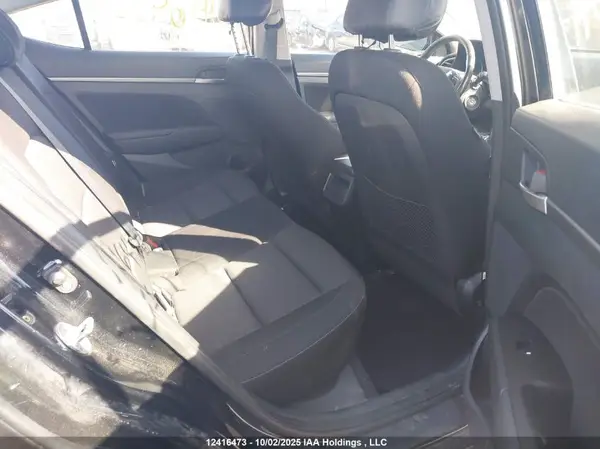 KMHD84LF1JU716011 2018 HYUNDAI ELANTRA - Image 8