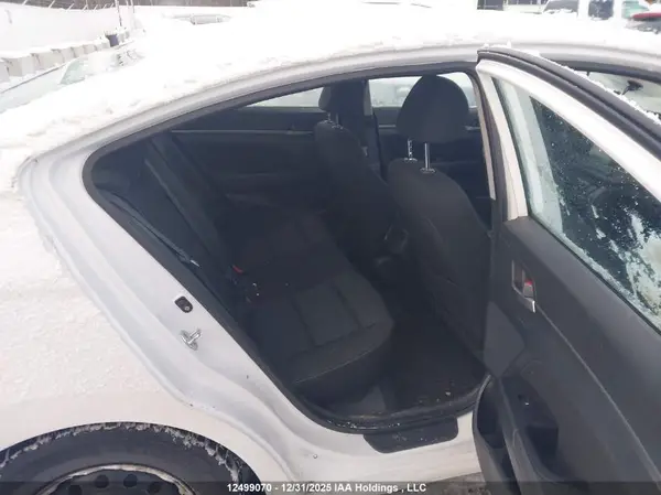 KMHD84LF1JU720107 2018 HYUNDAI ELANTRA - Image 8