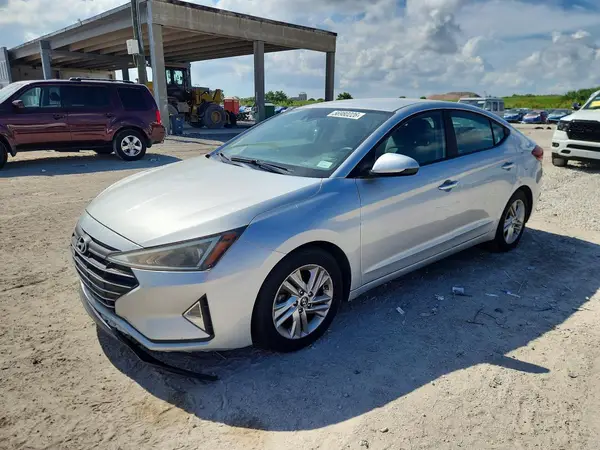 KMHD84LF1KU738978 2019 HYUNDAI ELANTRA - Image 1