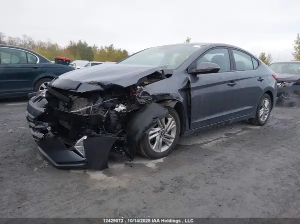 KMHD84LF1KU739757 2019 HYUNDAI ELANTRA - Image 2