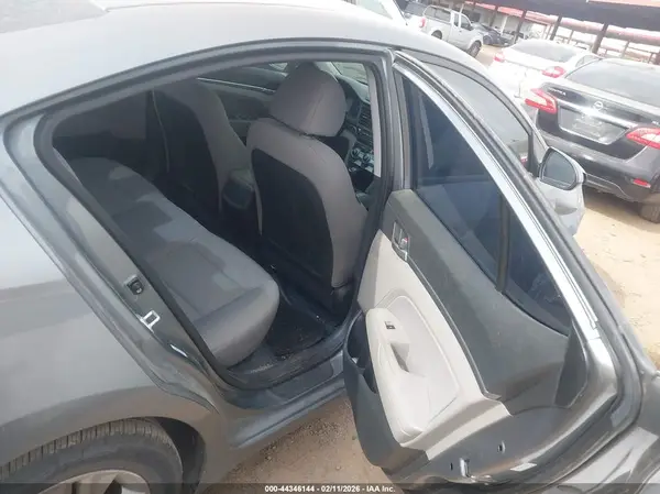 KMHD84LF1KU745493 2019 HYUNDAI ELANTRA - Image 8