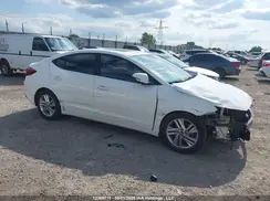 KMHD84LF1KU747745 2019 HYUNDAI ELANTRA