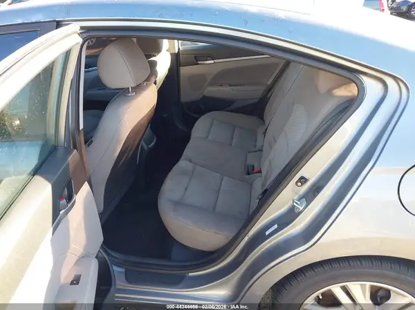 KMHD84LF1KU754615 2019 HYUNDAI ELANTRA - Image 8