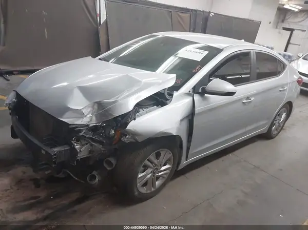 KMHD84LF1KU756011 2019 HYUNDAI ELANTRA - Image 2