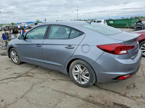 KMHD84LF1KU812903 2019 HYUNDAI ELANTRA - Image 2