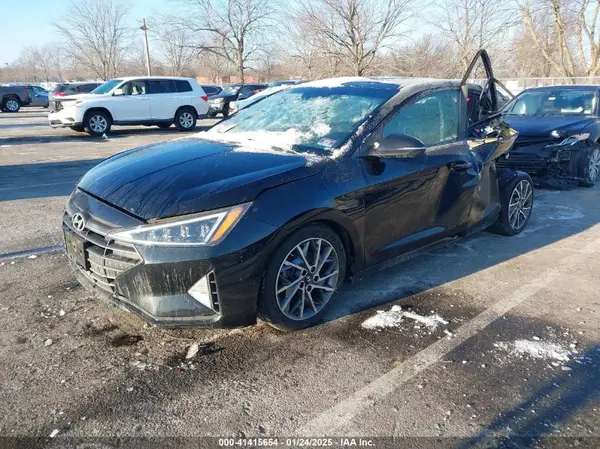 KMHD84LF1KU822184 2019 HYUNDAI ELANTRA - Image 2