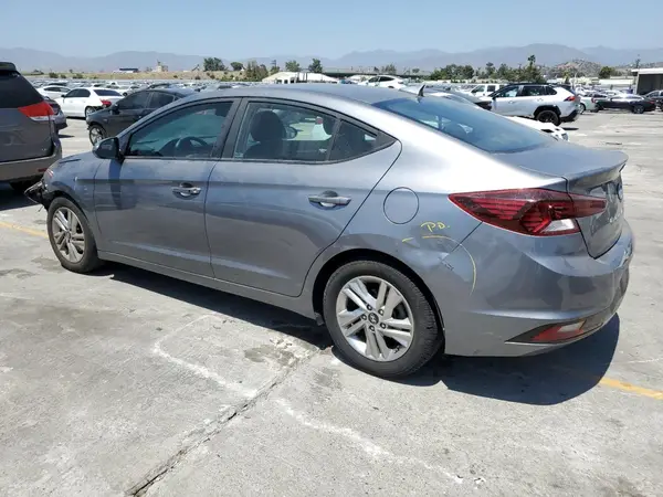KMHD84LF1KU823500 2019 HYUNDAI ELANTRA - Image 2