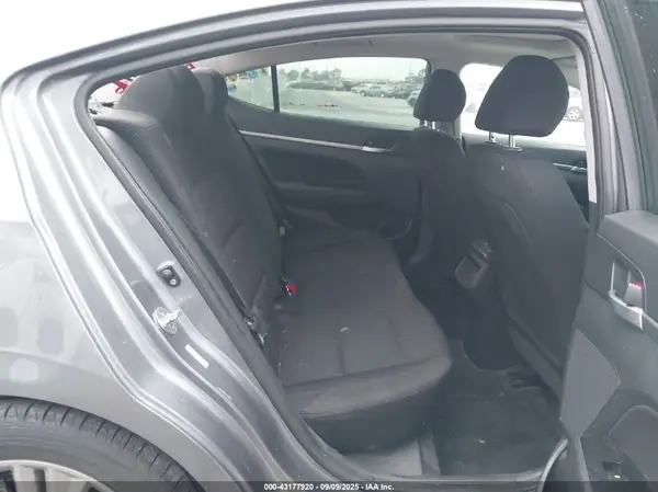 KMHD84LF1KU827899 2019 HYUNDAI ELANTRA - Image 8