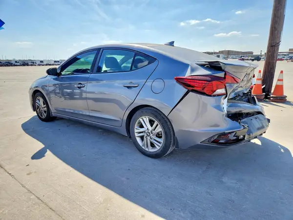 KMHD84LF1KU830687 2019 HYUNDAI ELANTRA - Image 2