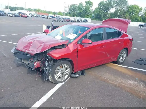KMHD84LF1KU839583 2019 HYUNDAI ELANTRA - Image 2