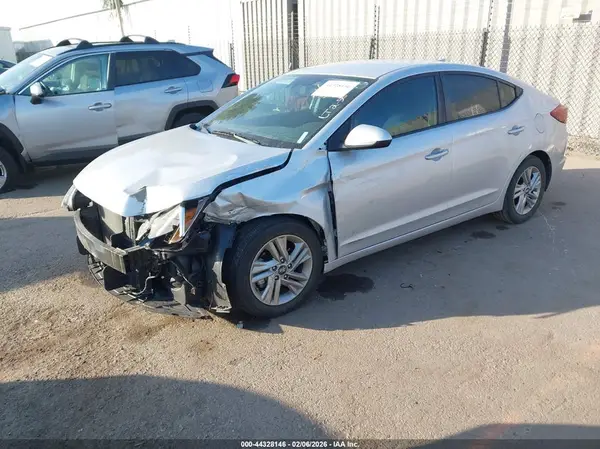 KMHD84LF1KU846968 2019 HYUNDAI ELANTRA - Image 2