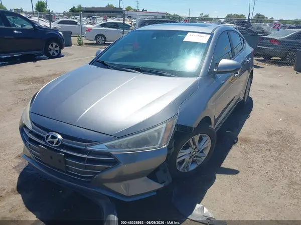 KMHD84LF1KU857842 2019 HYUNDAI ELANTRA - Image 2