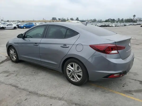 KMHD84LF1KU874575 2019 HYUNDAI ELANTRA - Image 2