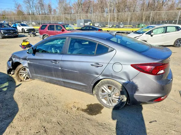KMHD84LF1KU876715 2019 HYUNDAI ELANTRA - Image 2