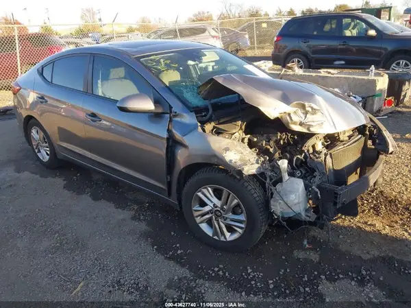 KMHD84LF1KU877640 2019 HYUNDAI ELANTRA - Image 1
