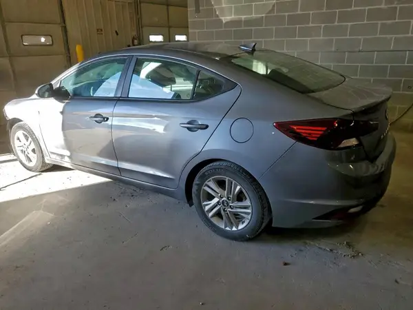 KMHD84LF1KU877847 2019 HYUNDAI ELANTRA - Image 2