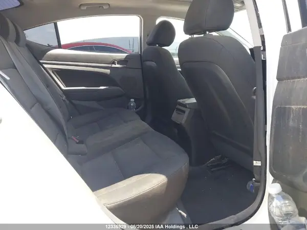 KMHD84LF1LU054563 2020 HYUNDAI ELANTRA - Image 8