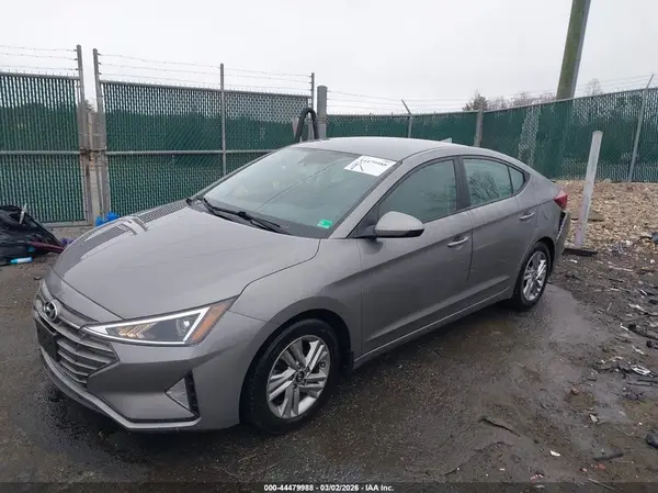KMHD84LF1LU057933 2020 HYUNDAI ELANTRA - Image 2