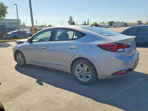 KMHD84LF1LU937529 2020 HYUNDAI ELANTRA - Image 2