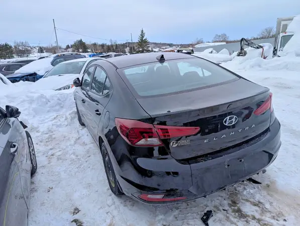 KMHD84LF1LU944223 2020 HYUNDAI ELANTRA - Image 2