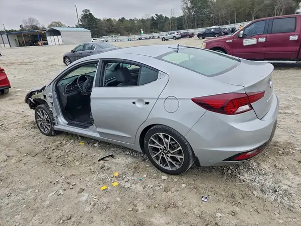 KMHD84LF1LU952922 2020 HYUNDAI ELANTRA - Image 2