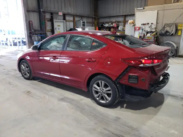KMHD84LF2HU060122 2017 HYUNDAI ELANTRA - Image 2