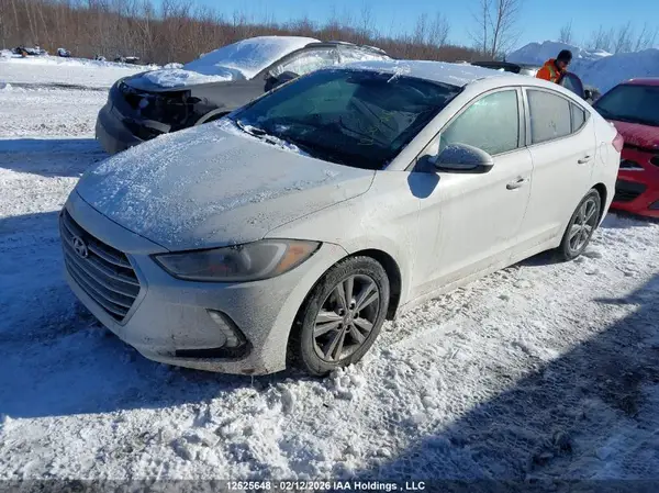 KMHD84LF2HU092567 2017 HYUNDAI ELANTRA - Image 2