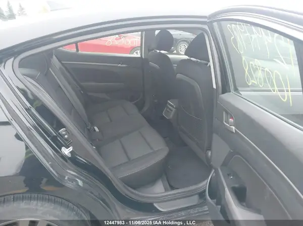 KMHD84LF2HU100828 2017 HYUNDAI ELANTRA - Image 8
