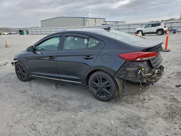 KMHD84LF2HU102918 2017 HYUNDAI ELANTRA - Image 2