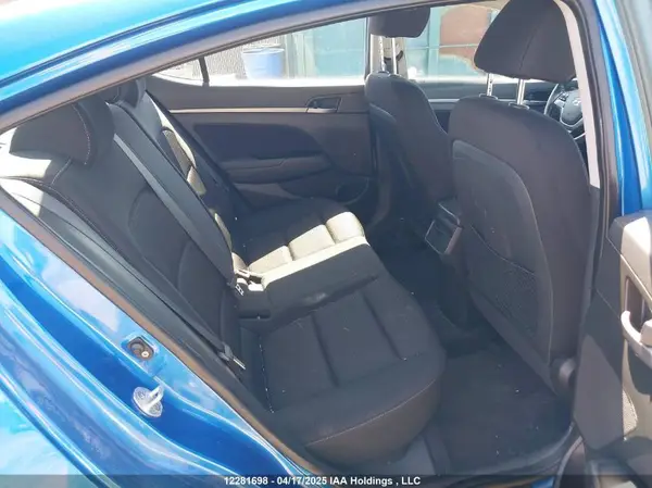 KMHD84LF2HU135952 2017 HYUNDAI ELANTRA - Image 8