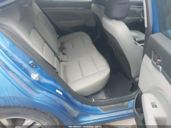 KMHD84LF2HU142089 2017 HYUNDAI ELANTRA - Image 8