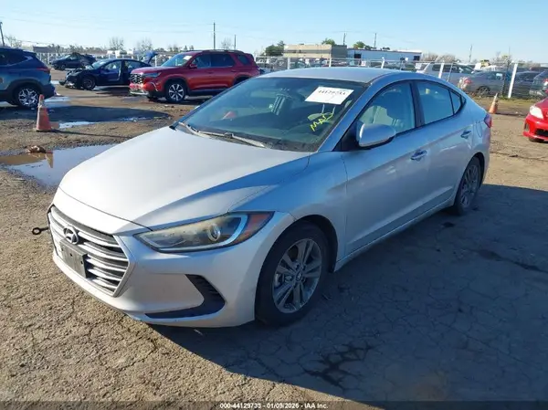 KMHD84LF2HU153772 2017 HYUNDAI ELANTRA - Image 2