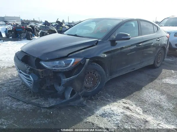 KMHD84LF2HU158051 2017 HYUNDAI ELANTRA - Image 2
