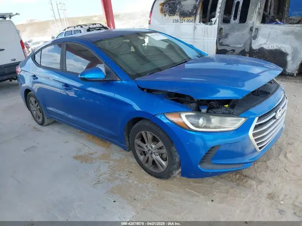 KMHD84LF2HU165520 2017 HYUNDAI ELANTRA - Image 1