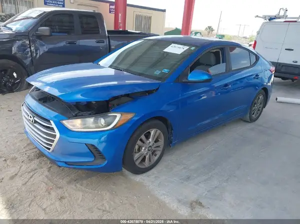 KMHD84LF2HU165520 2017 HYUNDAI ELANTRA - Image 2