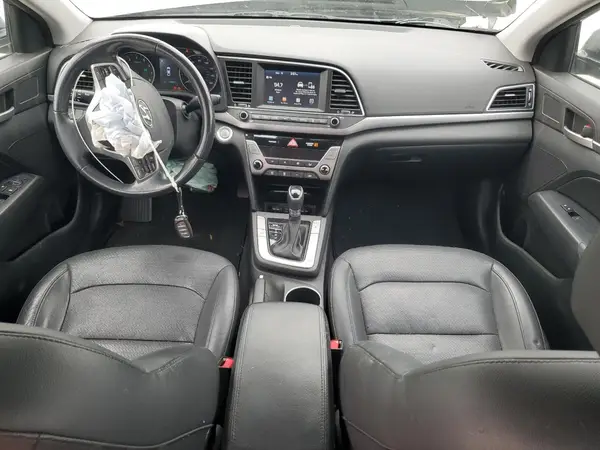 KMHD84LF2HU173455 2017 HYUNDAI ELANTRA - Image 8