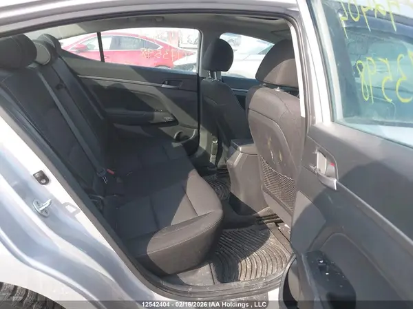 KMHD84LF2HU173598 2017 HYUNDAI ELANTRA - Image 8