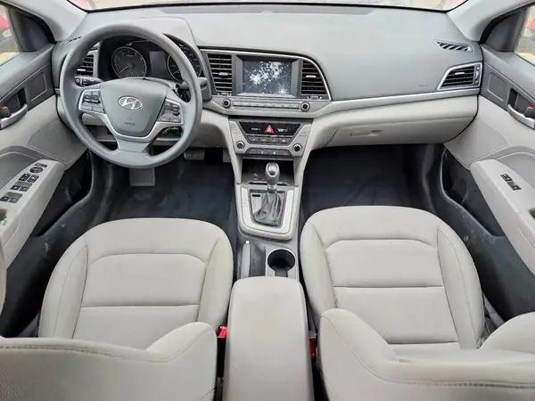 KMHD84LF2HU190580 2017 HYUNDAI ELANTRA - Image 8