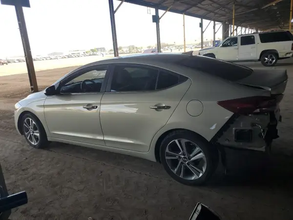 KMHD84LF2HU194998 2017 HYUNDAI ELANTRA - Image 2