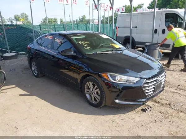 KMHD84LF2HU206311 2017 HYUNDAI ELANTRA - Image 1